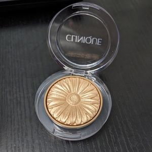 NEW - Clinique highlighter - Gold Celebration Pop